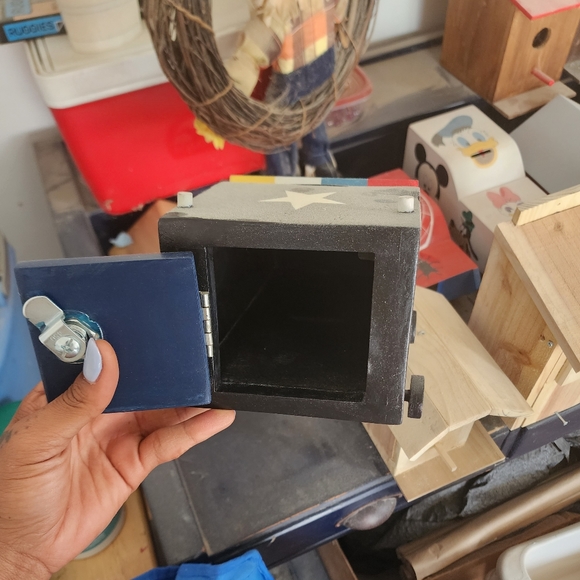 Custom Made Lock Boxes, Bird Houses, &etc. - Picture 12 of 15